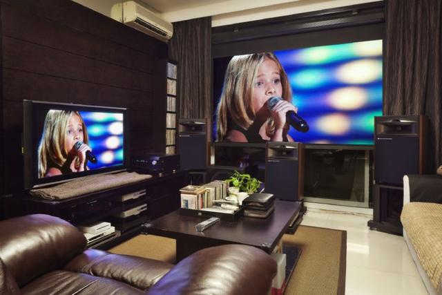 現(xiàn)代客廳私人影院設(shè)計(jì)實(shí)例！從隔音到美觀，方案參考