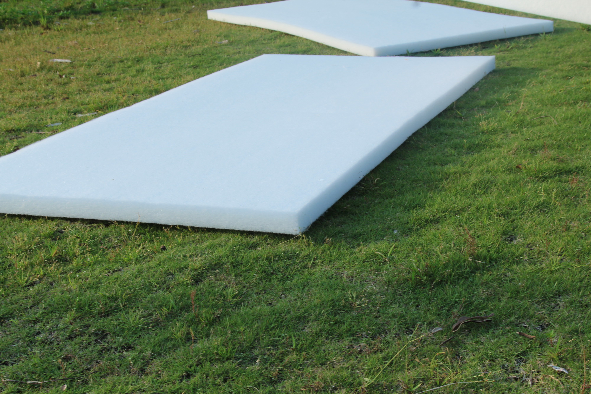 關(guān)于吸音棉結(jié)構(gòu)、優(yōu)勢、用途的簡要介紹